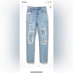 American Eagle High Rise Mom Jeans